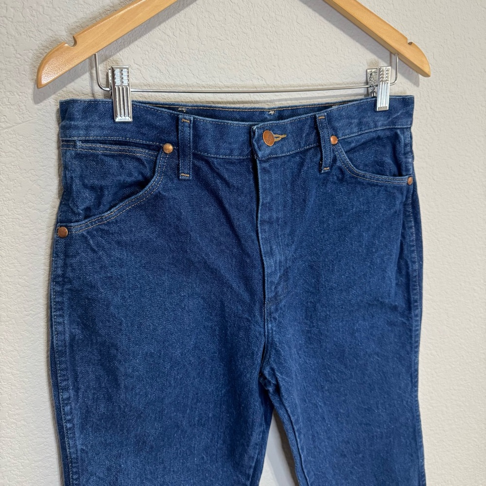 Wrangler Vintage Dark Wash Straight Jeans (Waist 31, Inseam 29) - Picture 3 of 9